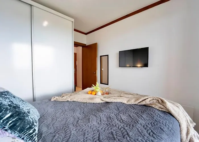 Peaceful W/ Amazing View Apartment *