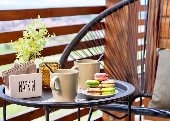 Peaceful W/ Amazing View Apartment